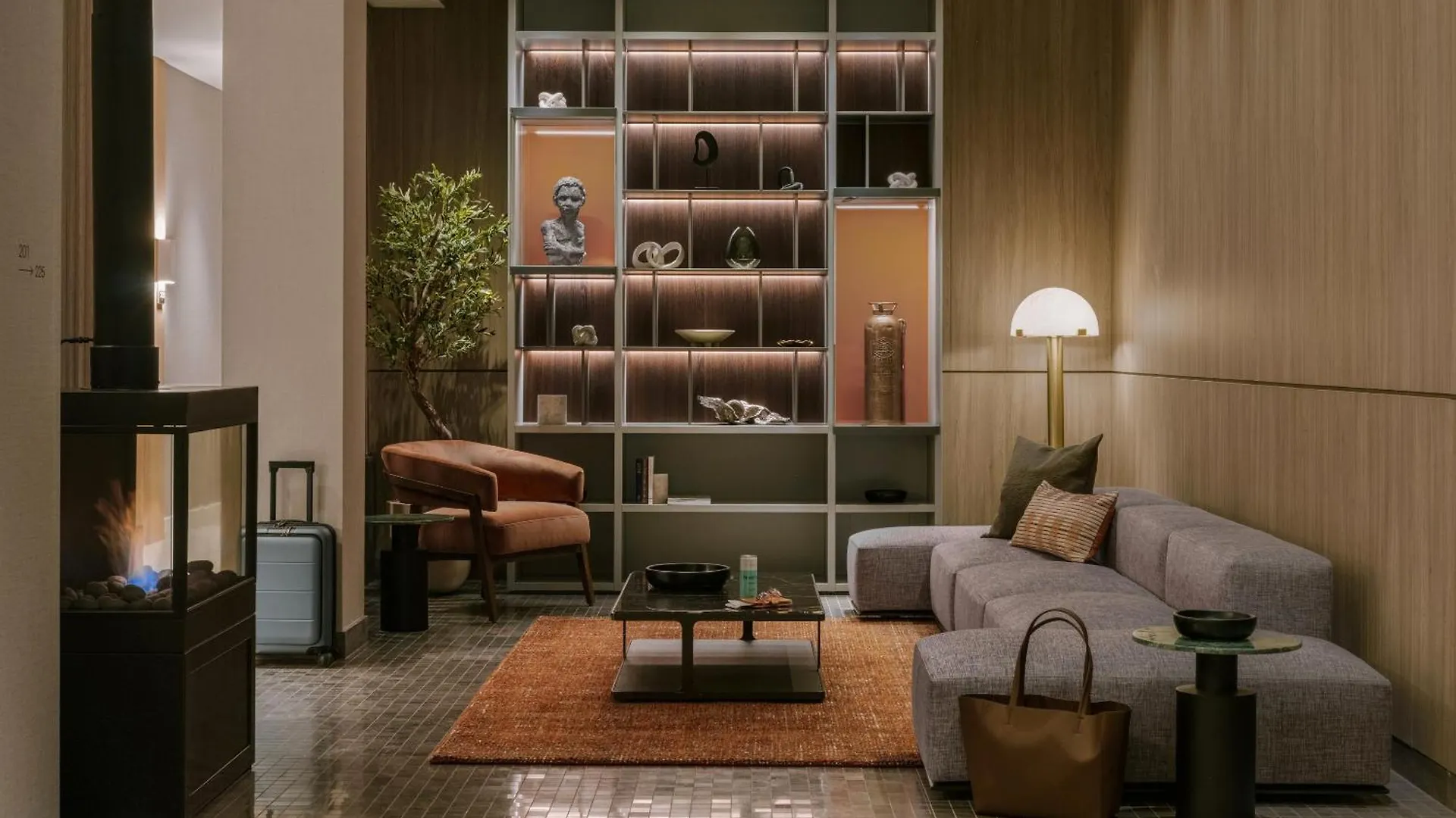 Sonder By Marriott Bonvoy Apollon Apartments Old Montreal 4*,