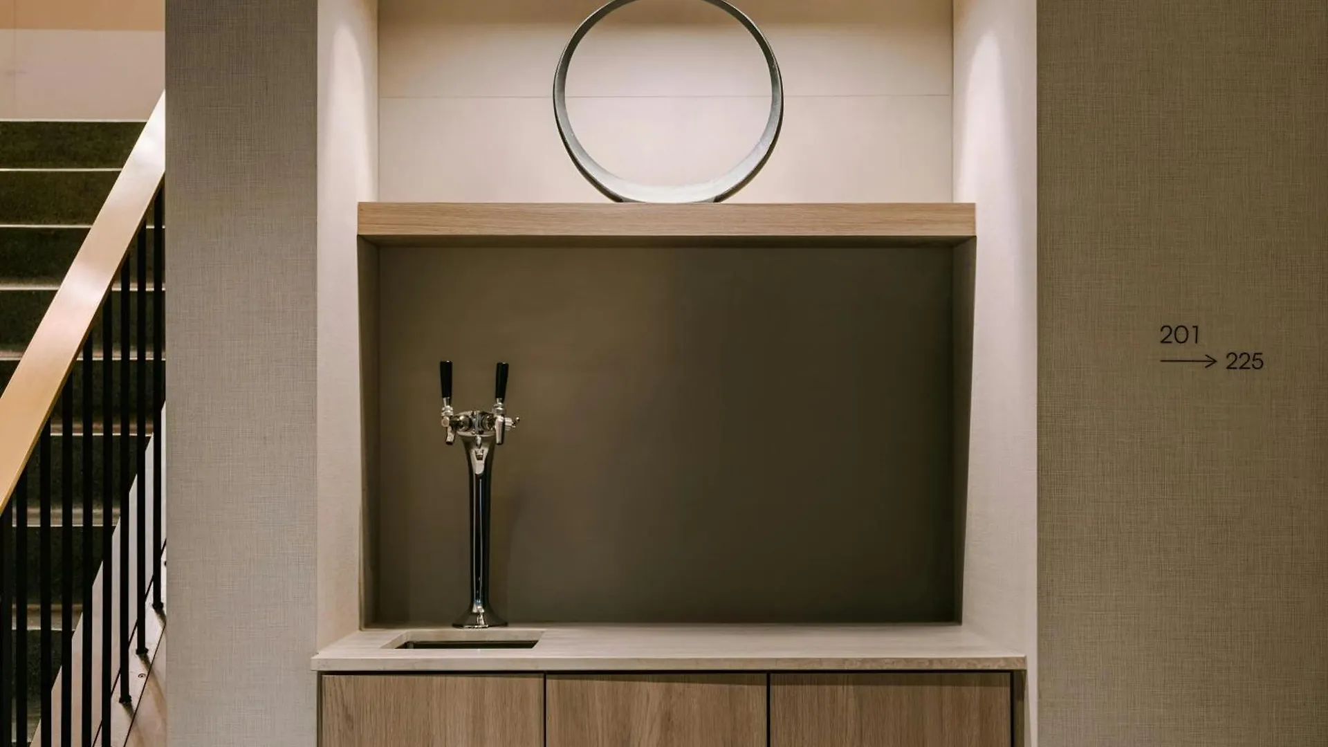 **** Aparthotel Sonder By Marriott Bonvoy Apollon Apartments Old Montreal Canada