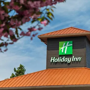 https://howard-johnson-hotel-and-suites-victoria-elk-lake.richmond-hotels.com