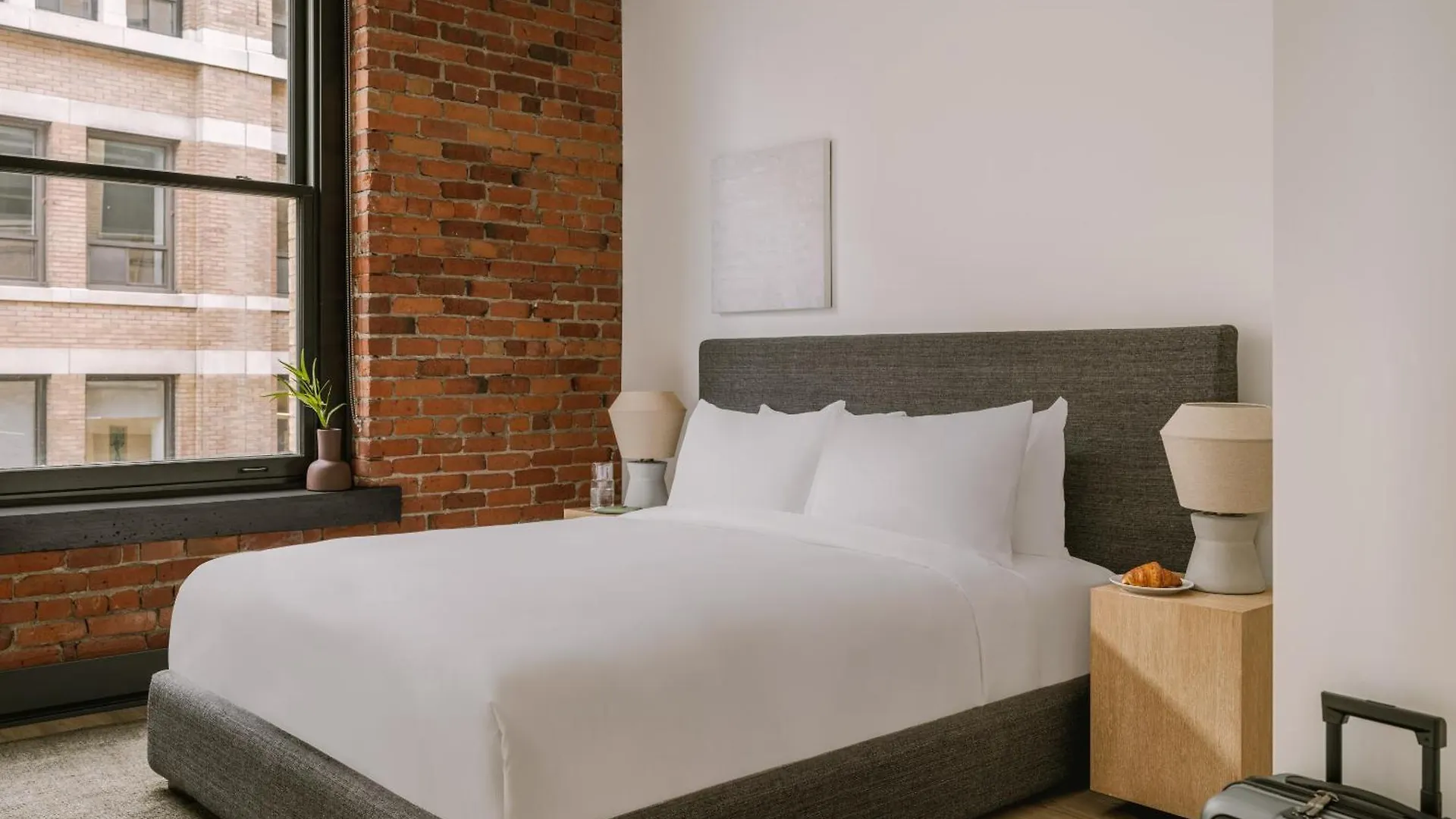 Sonder By Marriott Bonvoy Apollon Apartments Old Montreal Aparthotel