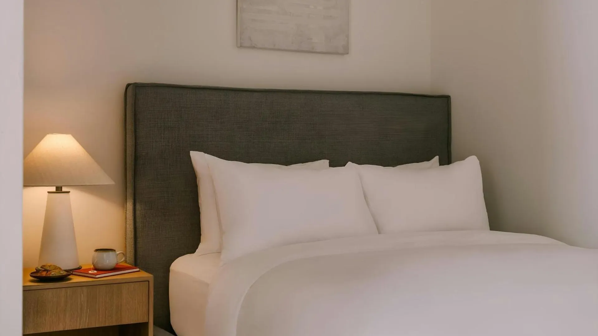 Sonder By Marriott Bonvoy Apollon Apartments Old Montreal