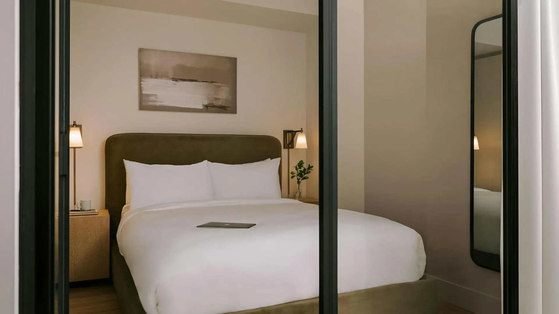 Sonder By Marriott Bonvoy Apollon Apartments Old Montreal Aparthotel