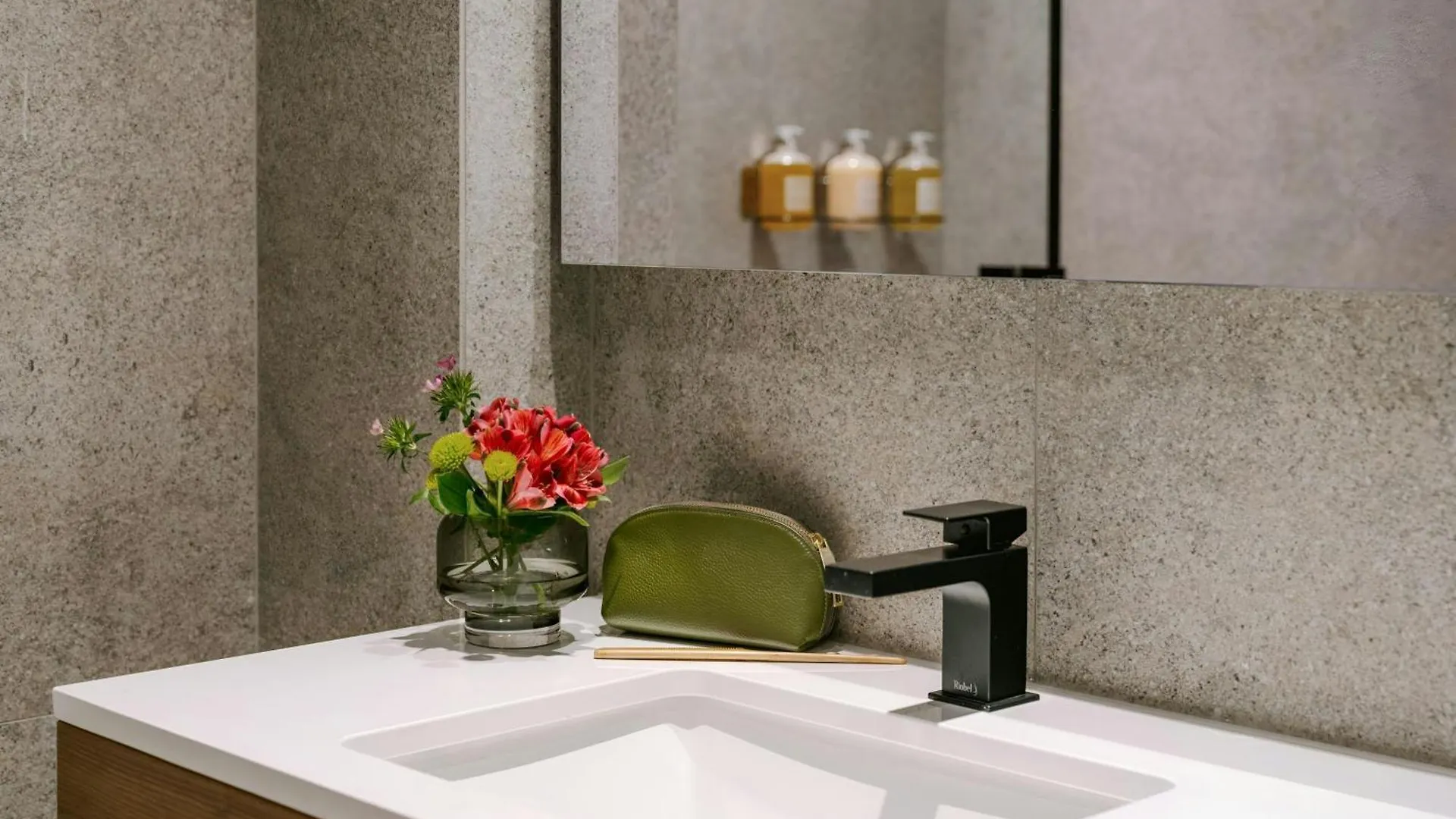 Sonder By Marriott Bonvoy Apollon Apartments Old Montreal