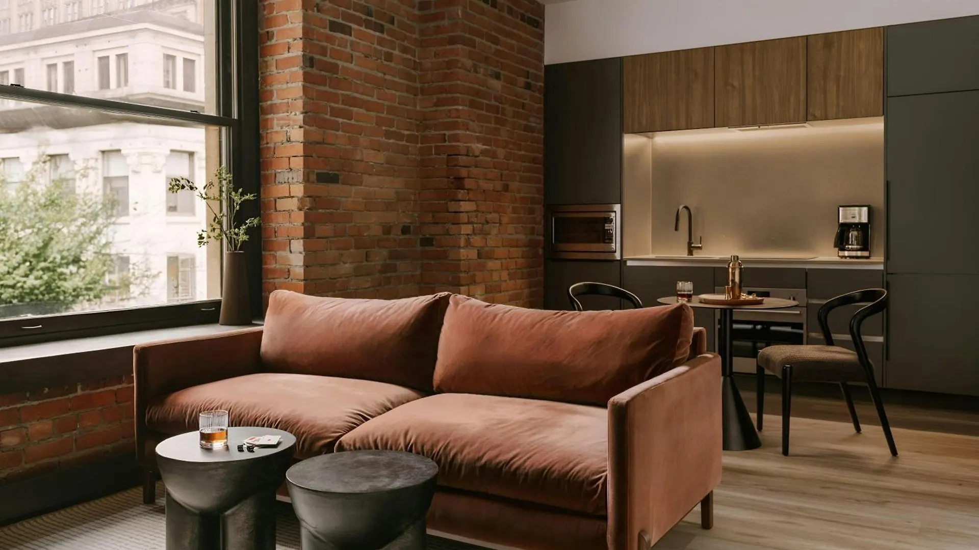 Sonder By Marriott Bonvoy Apollon Apartments Old Montreal 4*,  Canada