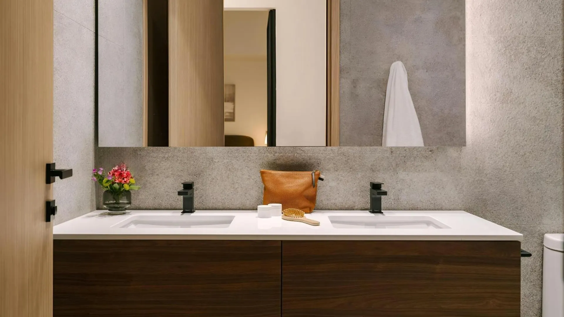 Sonder By Marriott Bonvoy Apollon Apartments Old Montreal Aparthotel
